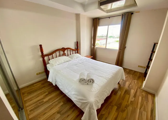 ศรีย่าน เรสซิเดนซ์ Sriyan Apartment *